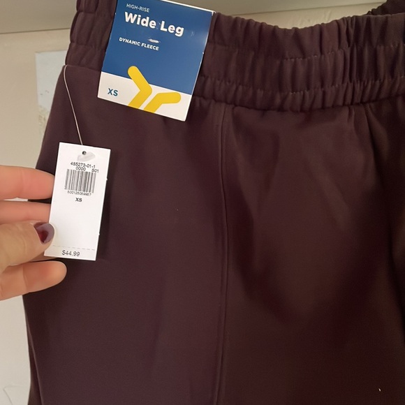 BNWT HIGH RISE WIDE LEG DYNAMIC FLEECE - Picture 2 of 4